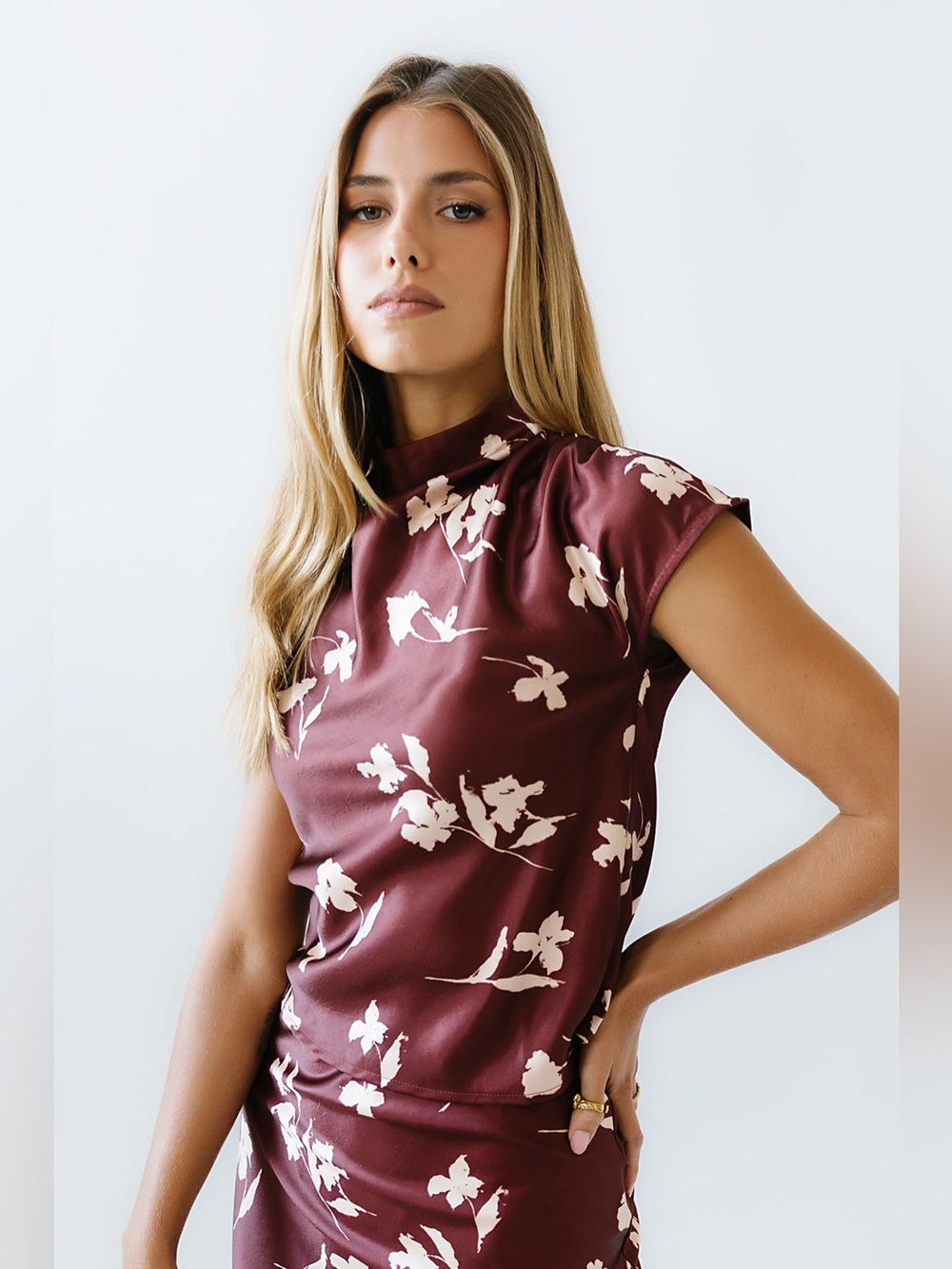Floral Top in Red-Brown